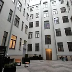 Quiet Loft Studio Apartment With Ac Top Location New