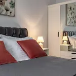 Apartment In A Renovated Property, 30 M2