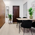 Rigaapartment Elizabetes 22 Self-Service Aparthotel