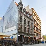 Luxury And Romance In Old Town