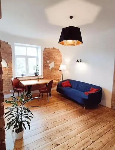 Wooden Floor Apartment Above The Trees- 4Th Floor