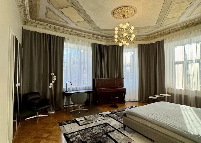 Beautiful And Central Art Nouveau With Ac