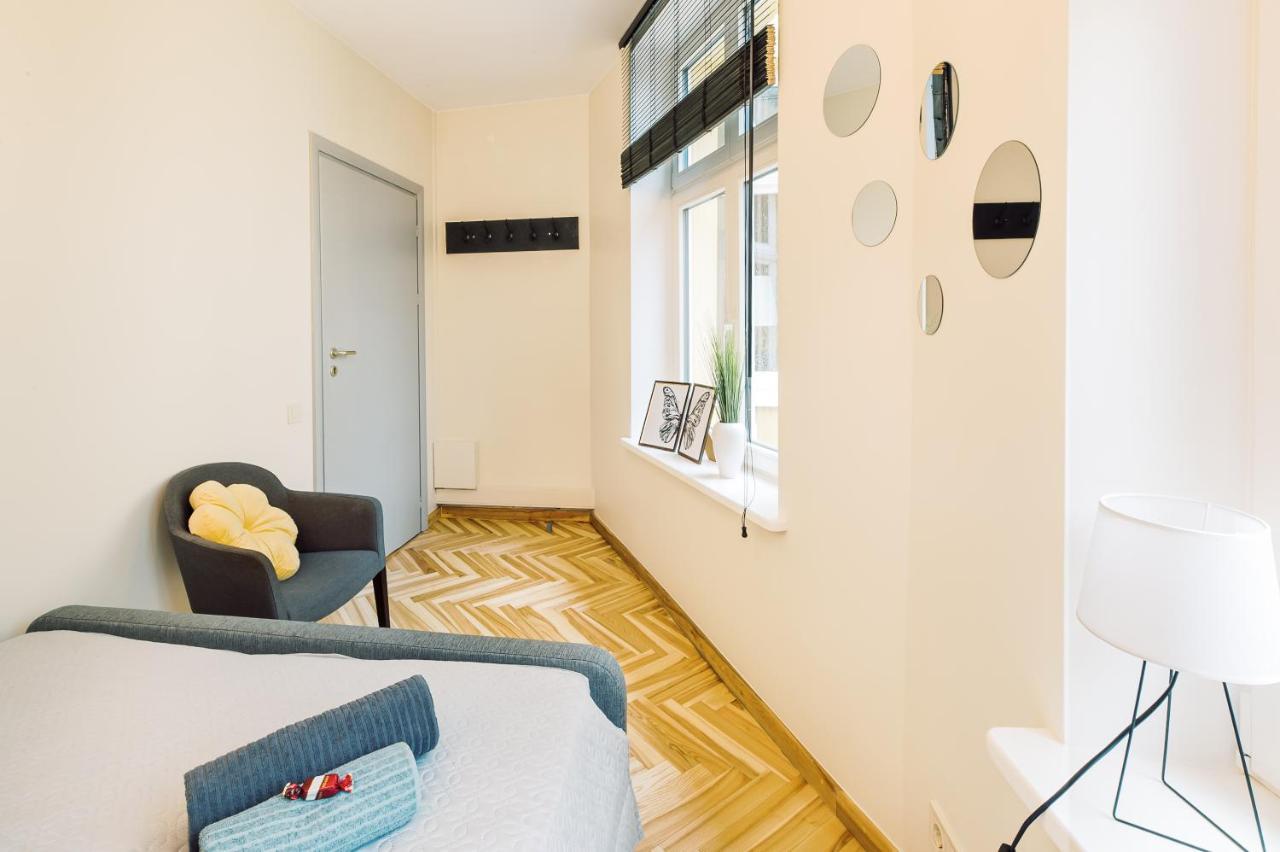 Elvis Apartment/11 Beds/6 Bedrooms/riga Old Town