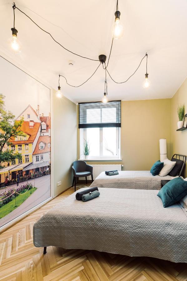 Elvis Apartment/11 Beds/6 Bedrooms/riga Old Town Appartement