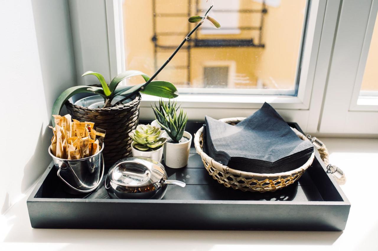 Elvis Apartment/11 Beds/6 Bedrooms/riga Old Town