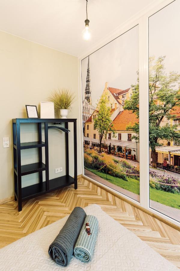 Elvis Apartment/11 Beds/6 Bedrooms/riga Old Town Appartement