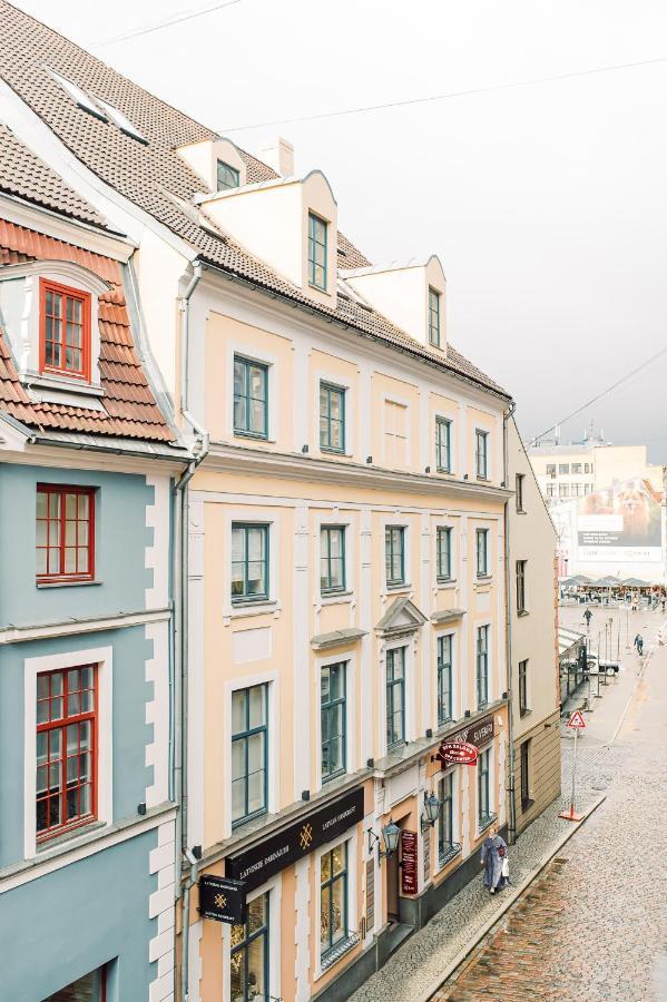 Elvis Apartment/11 Beds/6 Bedrooms/riga Old Town *
