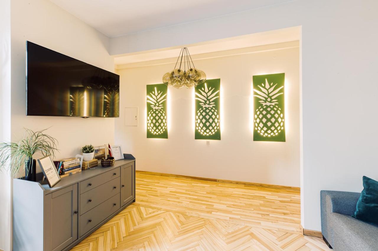 Elvis Apartment/11 Beds/6 Bedrooms/riga Old Town Appartement Riga