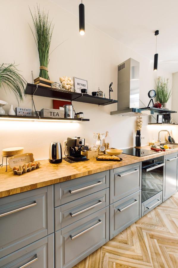 Elvis Apartment/11 Beds/6 Bedrooms/riga Old Town Appartement Riga