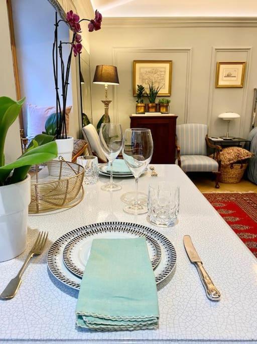 Apartment Old Designer Luxury
