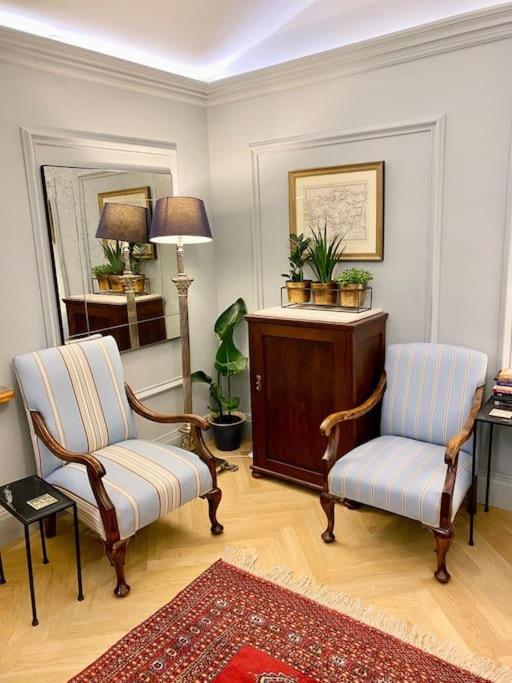 Apartment Old Designer Luxury *