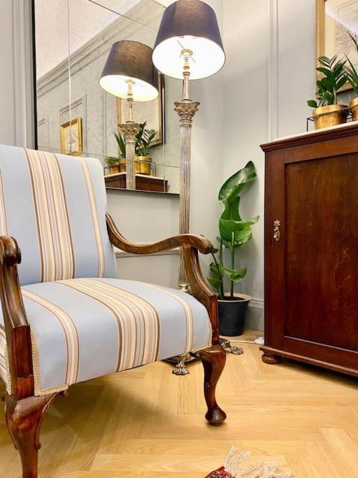 Apartment Old Designer Luxury