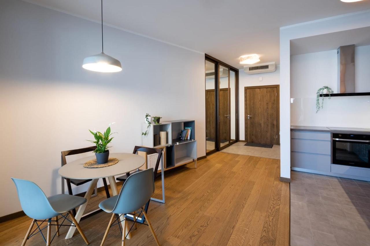 Riverside Spacious One Bedroom * Riga
