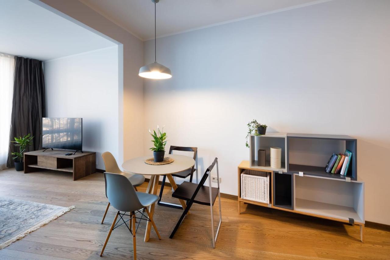 Riverside Spacious One Bedroom Apartment Riga