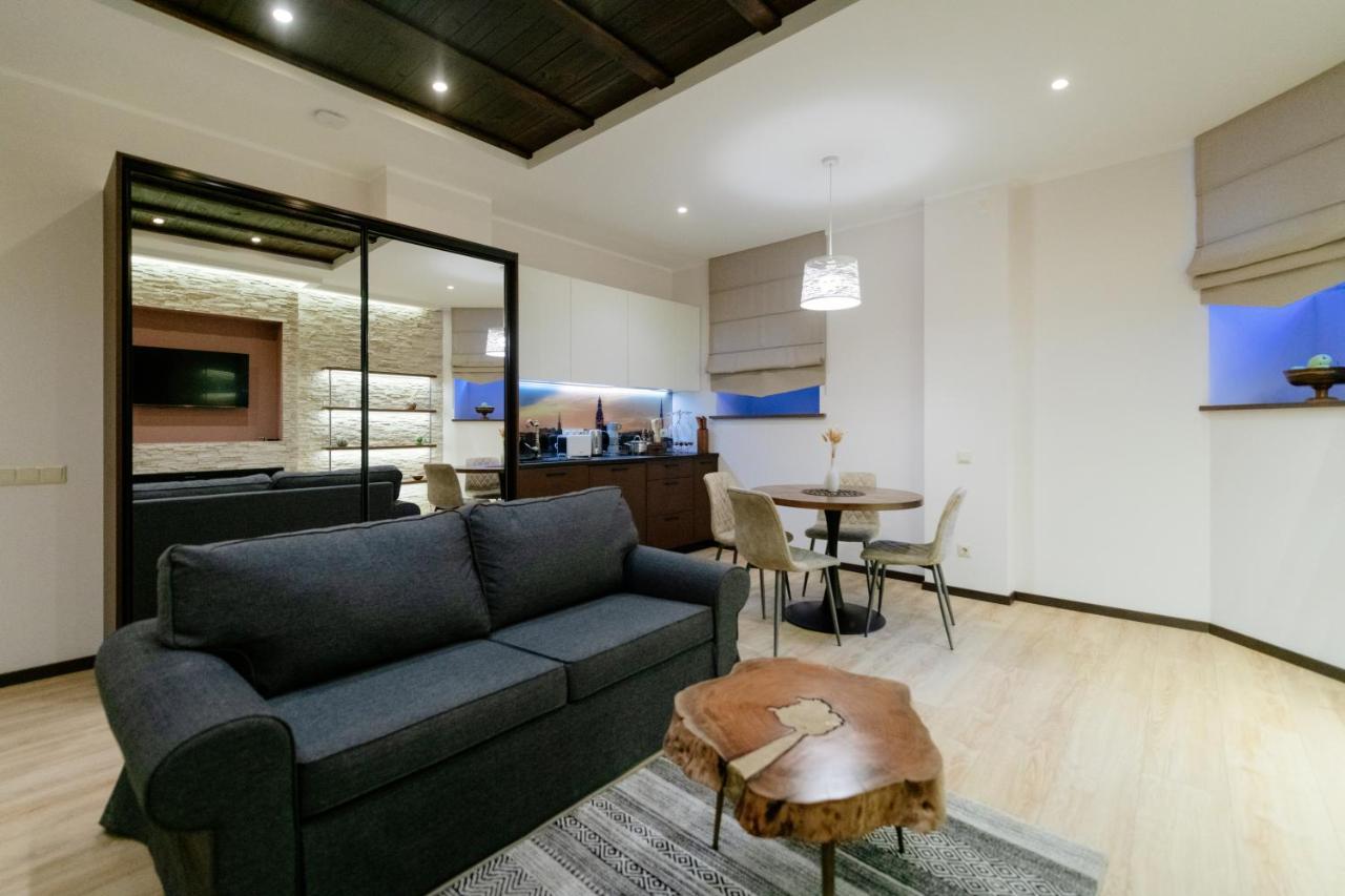 Apartment Premium - Ground Floor With Separate Entrance