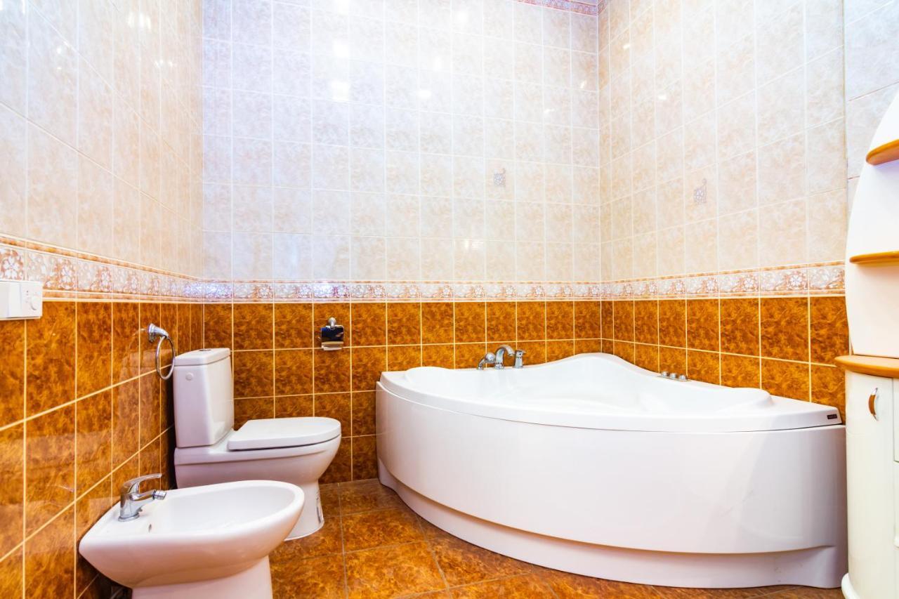 Apartment Spacious In The Heart Of *