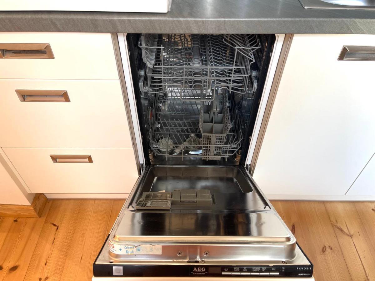 Cozy Matisa Apartment, Free Parking, Self Check-in Apartment