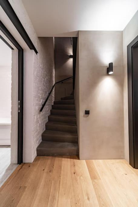 3 Storey With A Character And A Terrace Korter *
