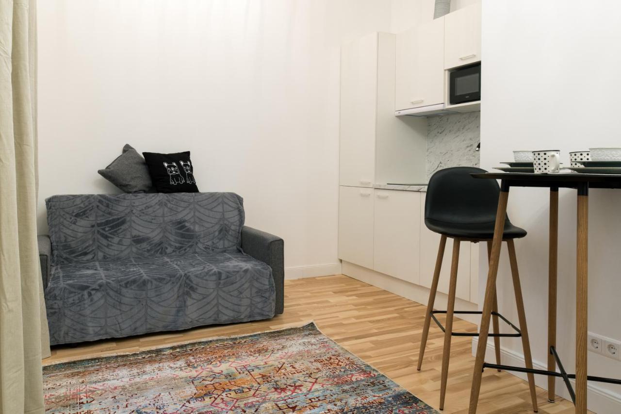 Theatre Lacplesa Apartment *