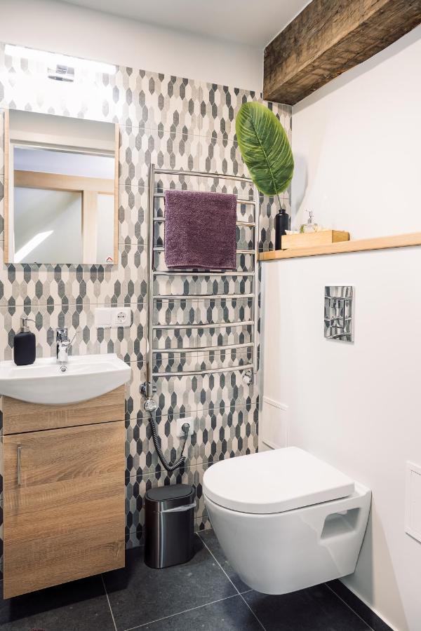 Rothko Apartment/8 Guests/4bedrooms/riga Old Town Apartment
