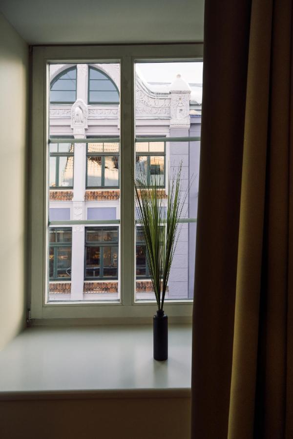 Rothko Apartment/8 Guests/4bedrooms/riga Old Town *