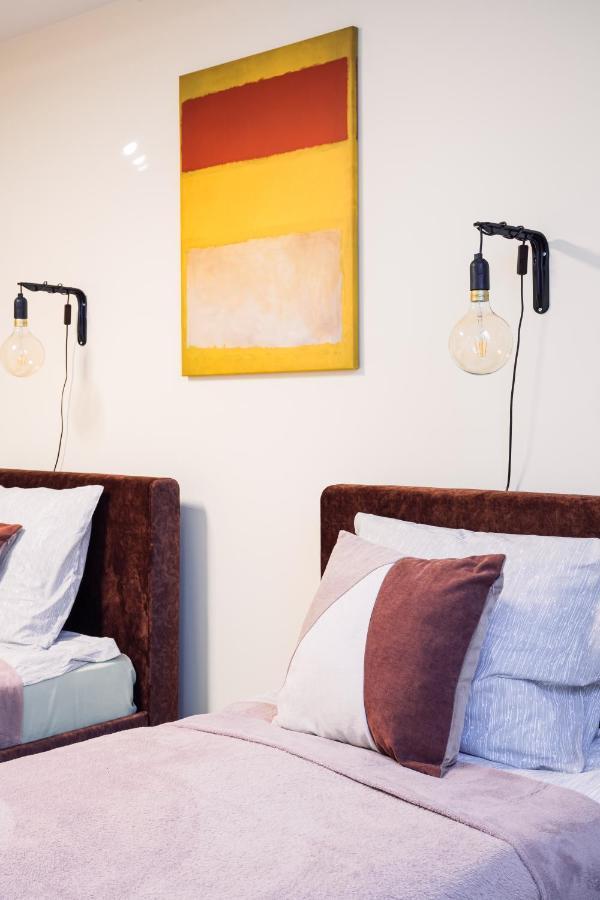 Rothko Apartment/8 Guests/4bedrooms/riga Old Town Apartment Riga