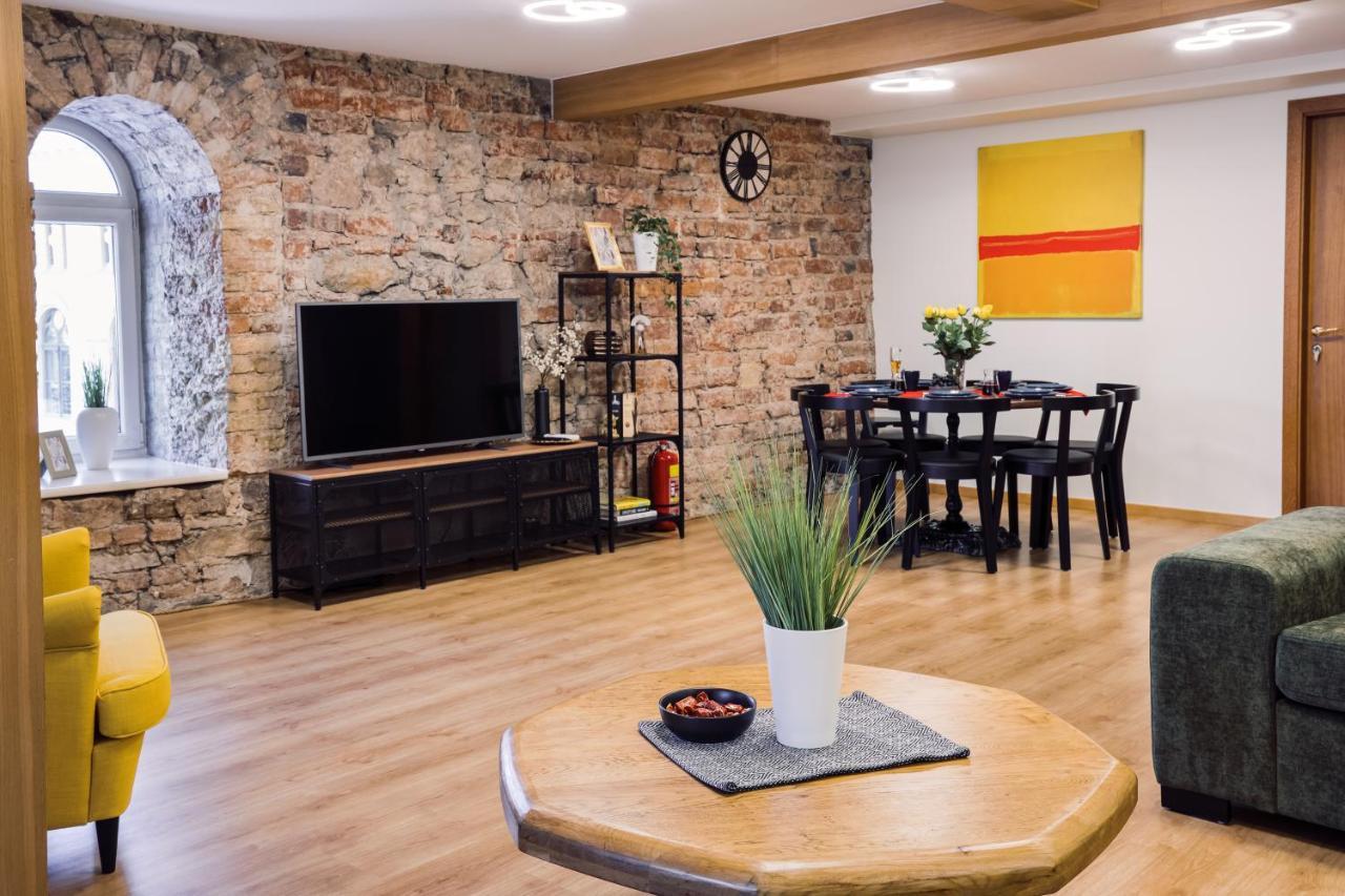 Apartment Rothko Apartment/8 Guests/4bedrooms/riga Old Town *