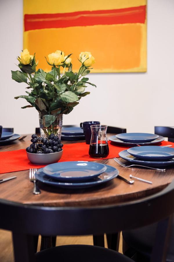 Apartment Rothko Apartment/8 Guests/4bedrooms/riga Old Town