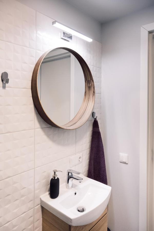 Rothko Apartment/8 Guests/4bedrooms/riga Old Town