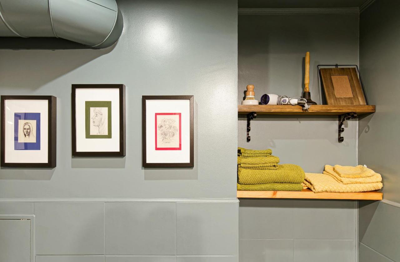 Apartment Self Check In Miera Art