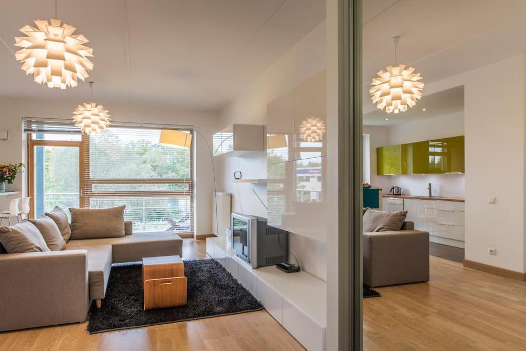 Stunning 2 Bedroom In Quite Part Of