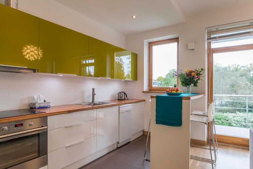 Apartment Stunning 2 Bedroom In Quite Part Of