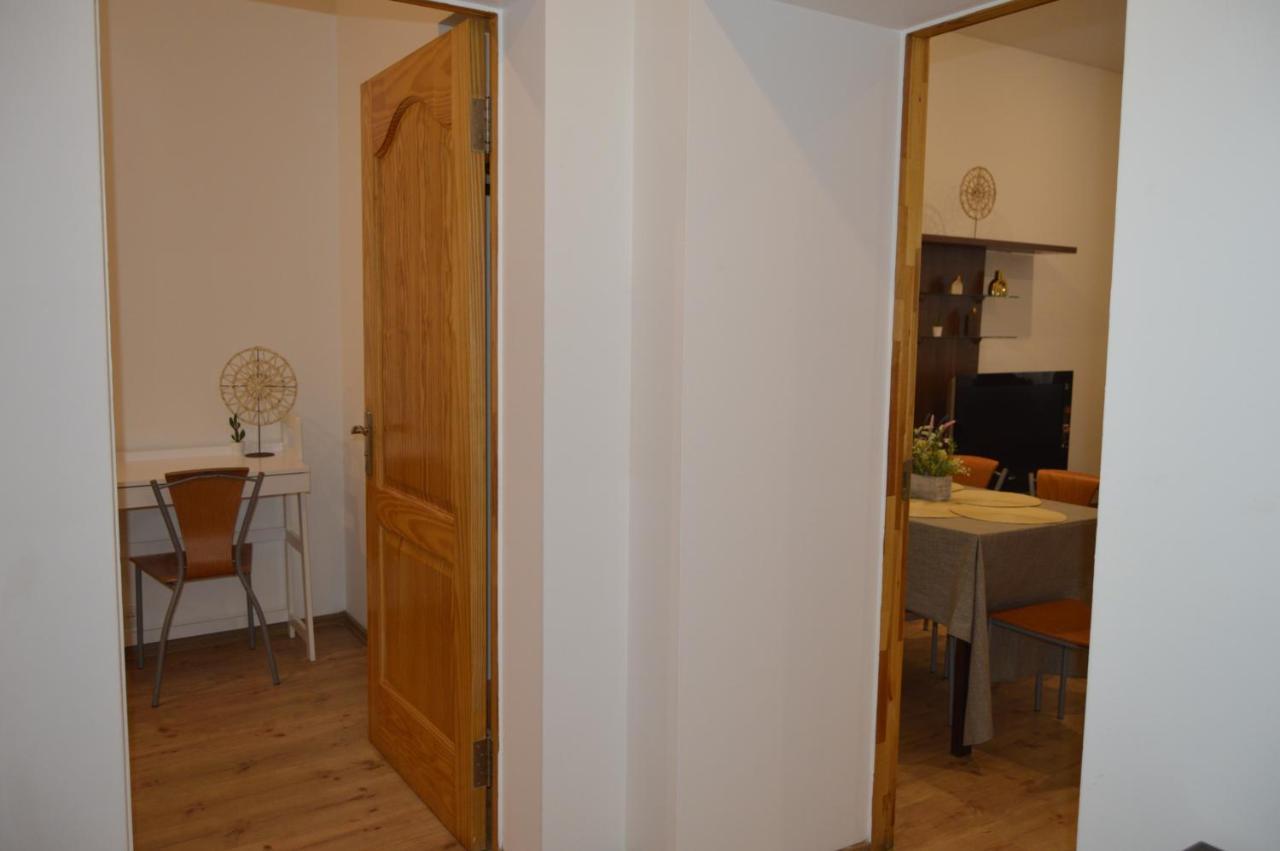 Spacious Center Family 2 Bedrooms *