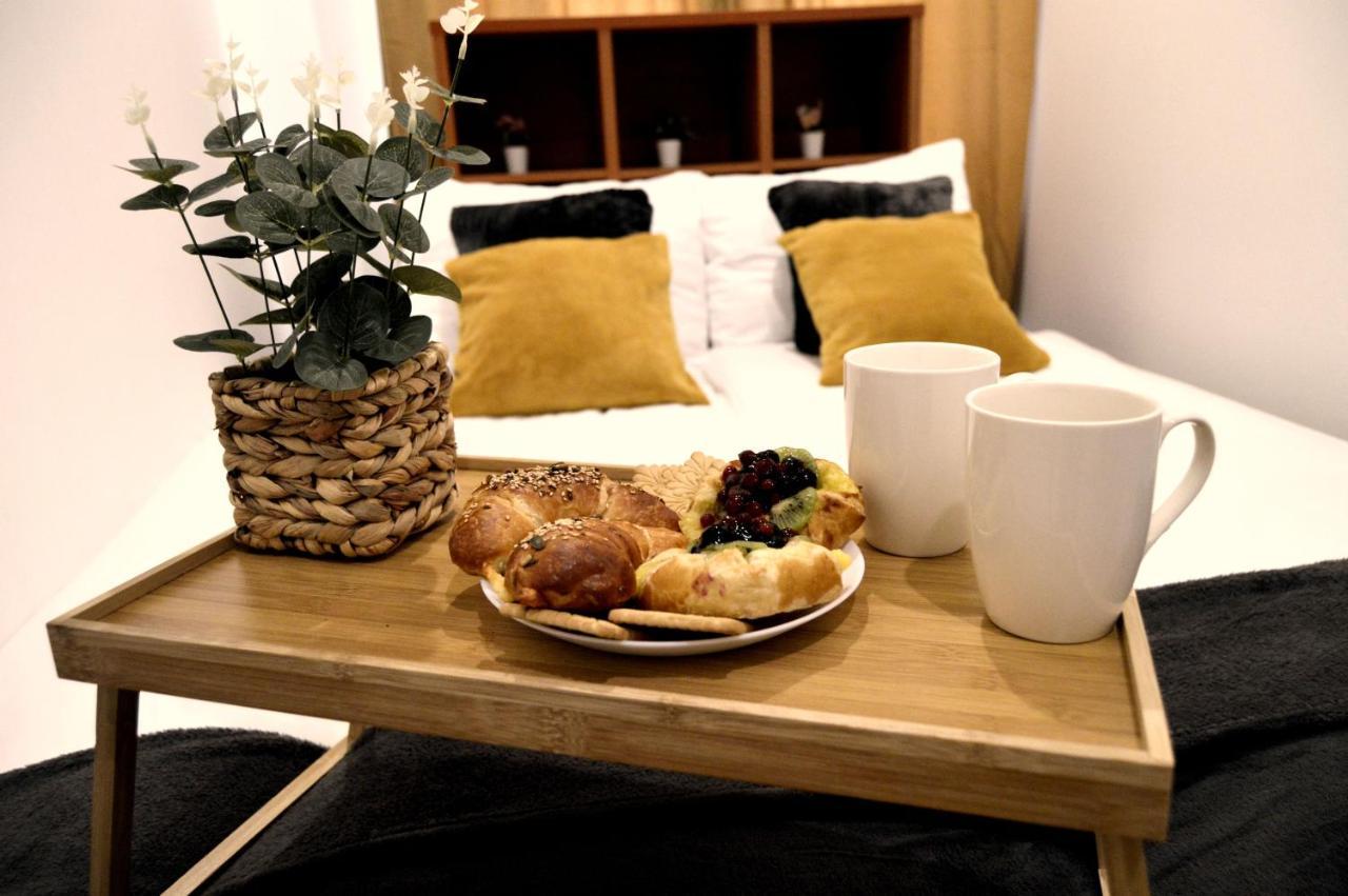 Spacious Center Family 2 Bedrooms Riga