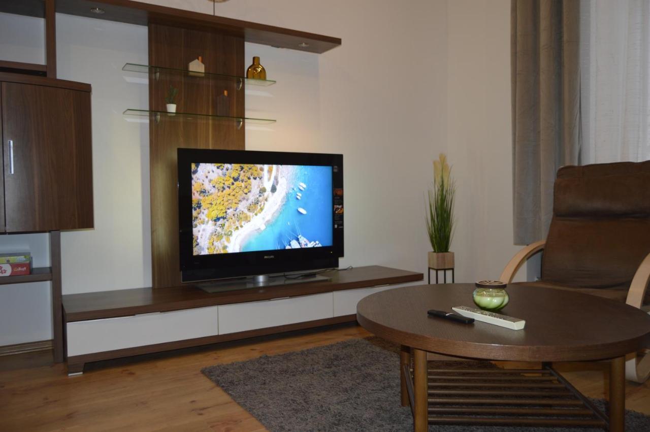 Spacious Center Family 2 Bedrooms Riga