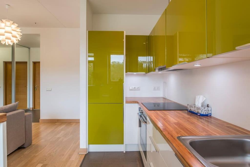 Apartment Stunning 2 Bedroom In Quite Part Of