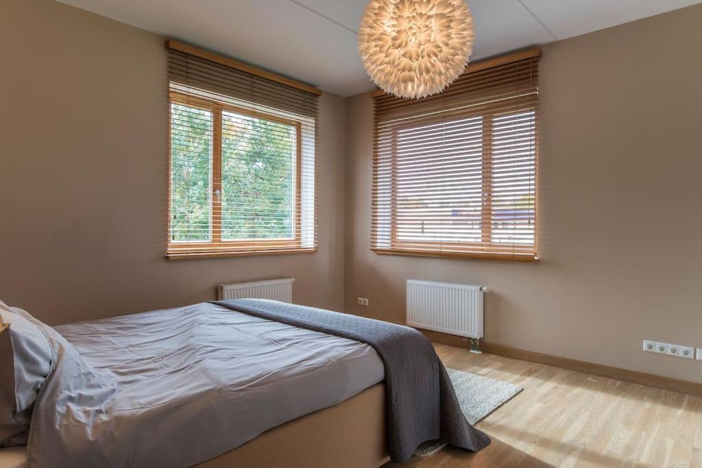 Apartment Stunning 2 Bedroom In Quite Part Of Riga