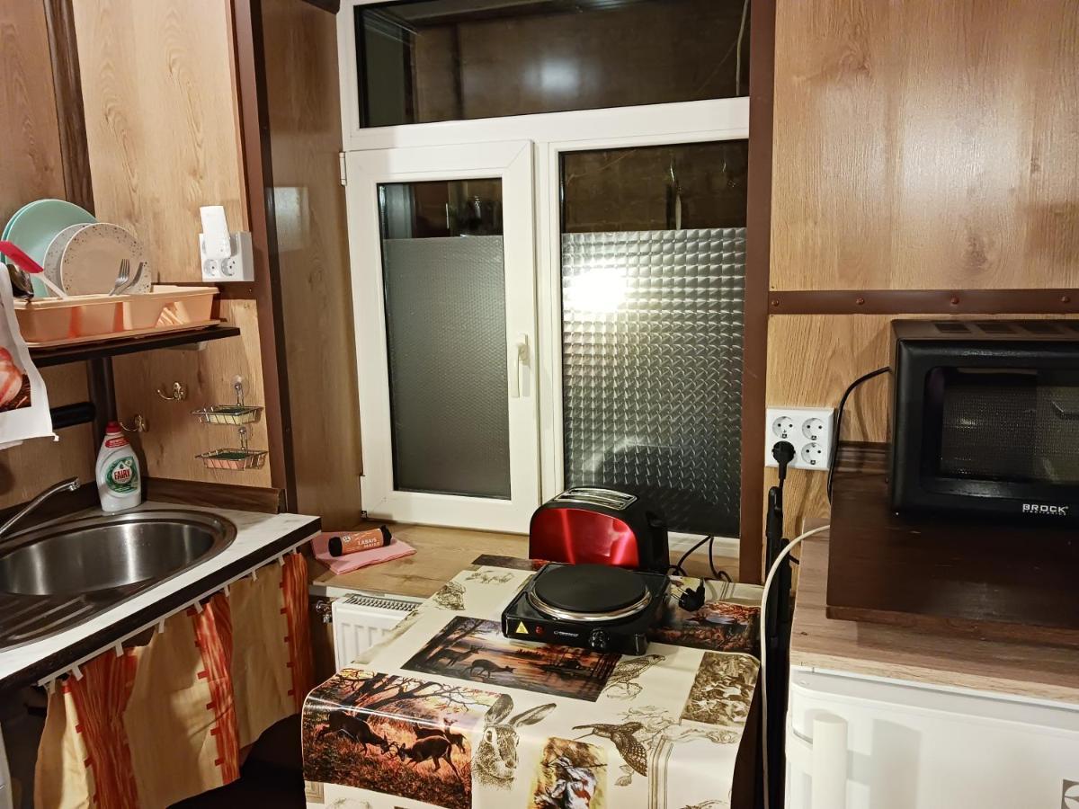 Apartment Cubby Center Wifi Work Study Rest *