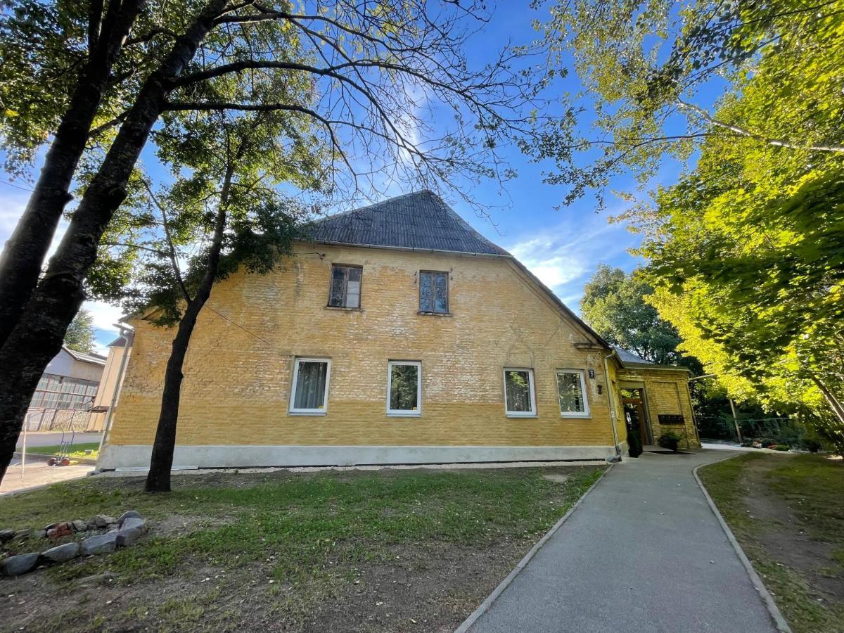 Triada Near The Park And River Daugava Korter *