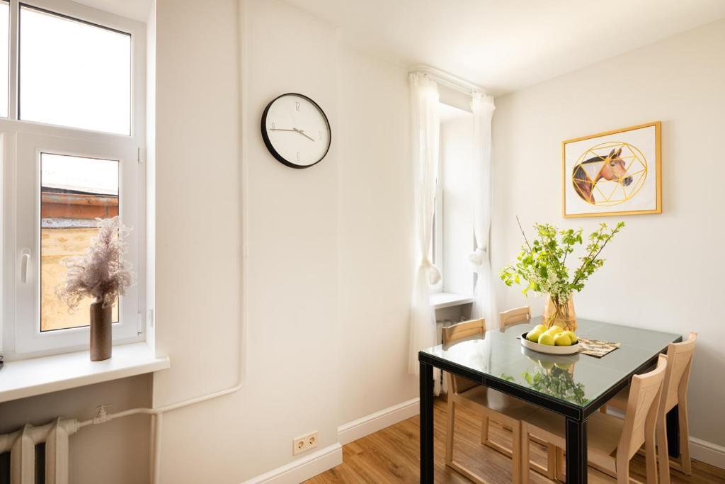 Cozy 2 Bedroom In Centre Apartment Riga