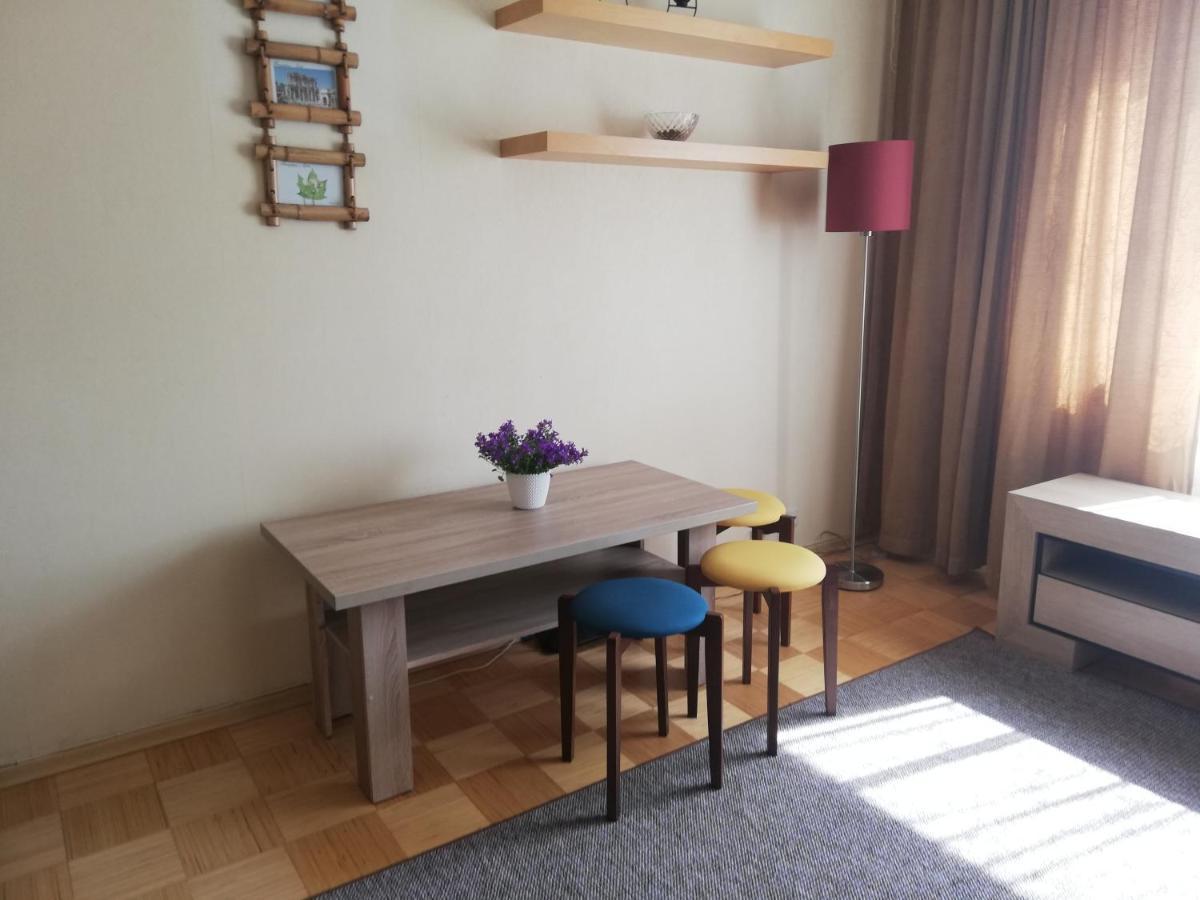 15 Minutes From The And Center 7 Minutes From The Airport Apartment *