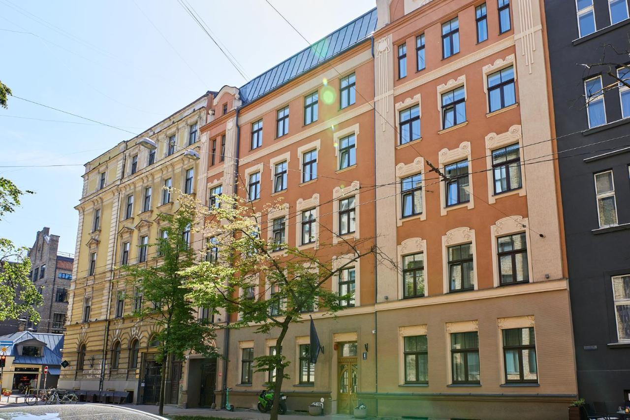 Stabu Seta Aparthotel