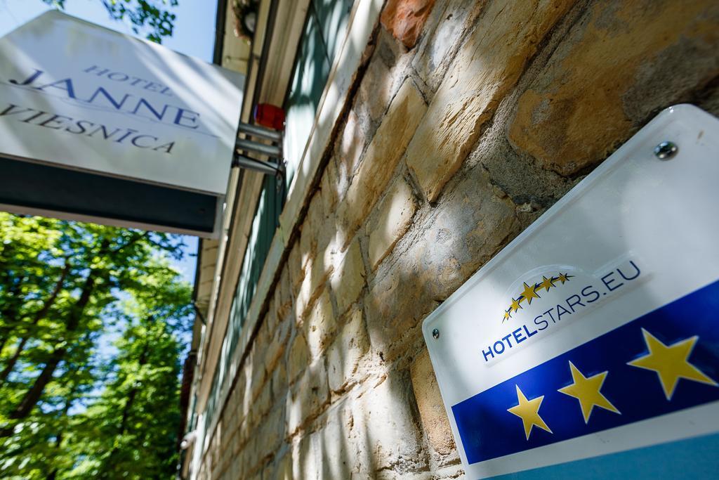 Janne Hotel 3*