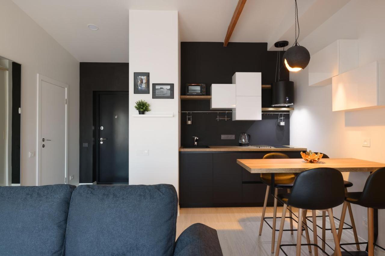Bright Attic Flat In The Centre