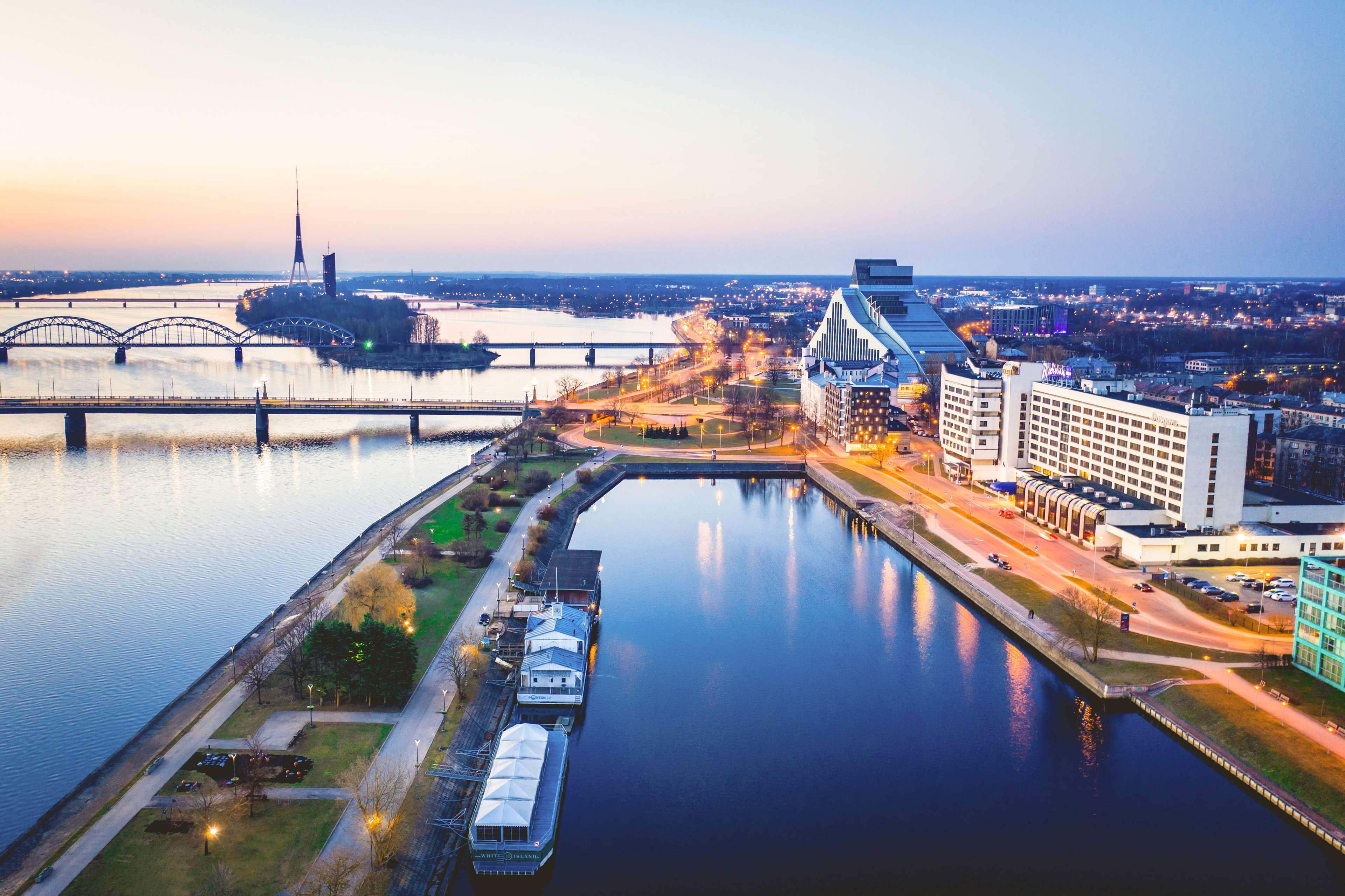Hotel Radisson Blu & Spa, Daugava 4*