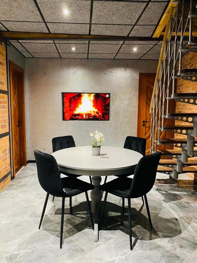 Căn hộ Brivibas - Stones, Free Privat Parking, Free Wifi, Self Check-in *
