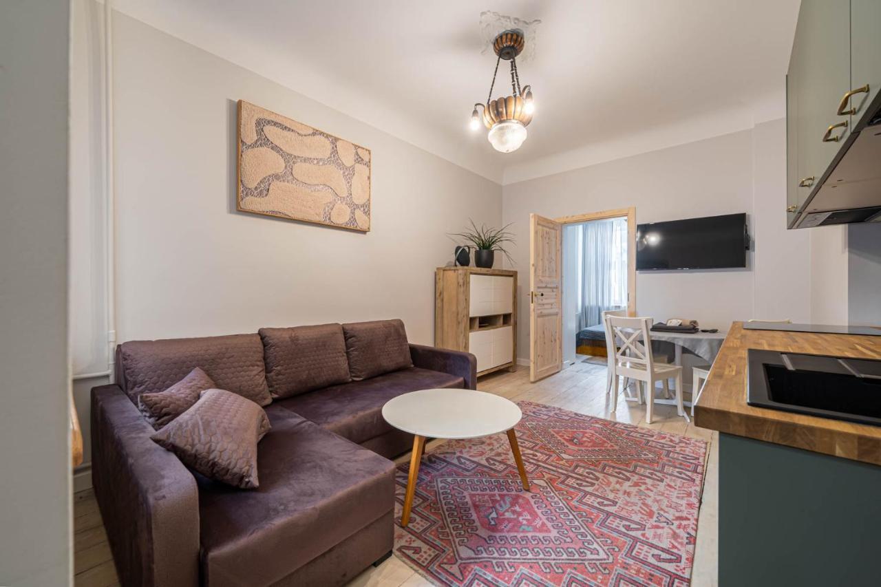 White Lux Next To The Old Town With Free Parking And High Speed Internet Riga