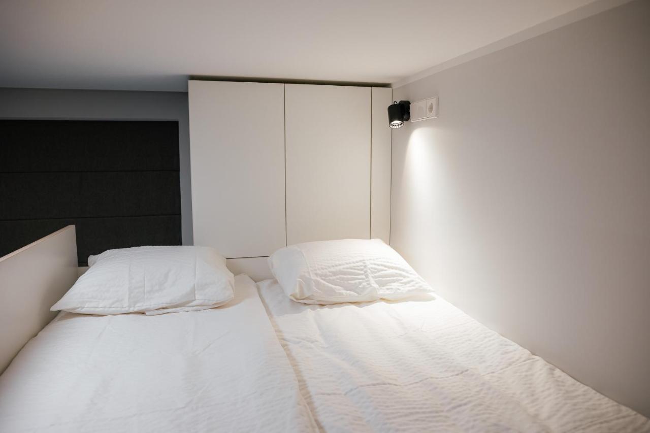 Quiet Loft With Ac Location New * Riga