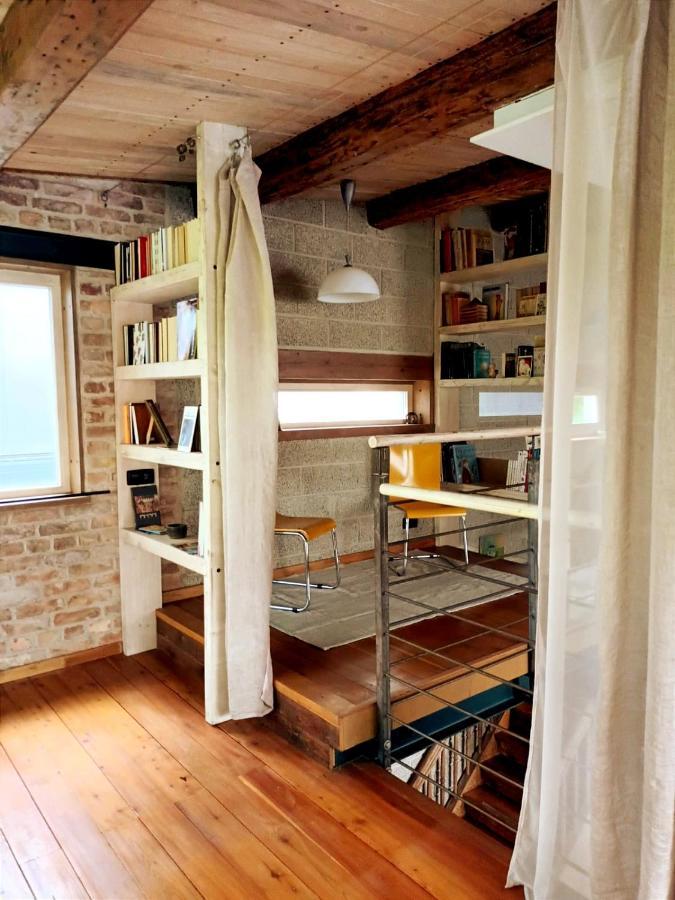 Astra House Apartment