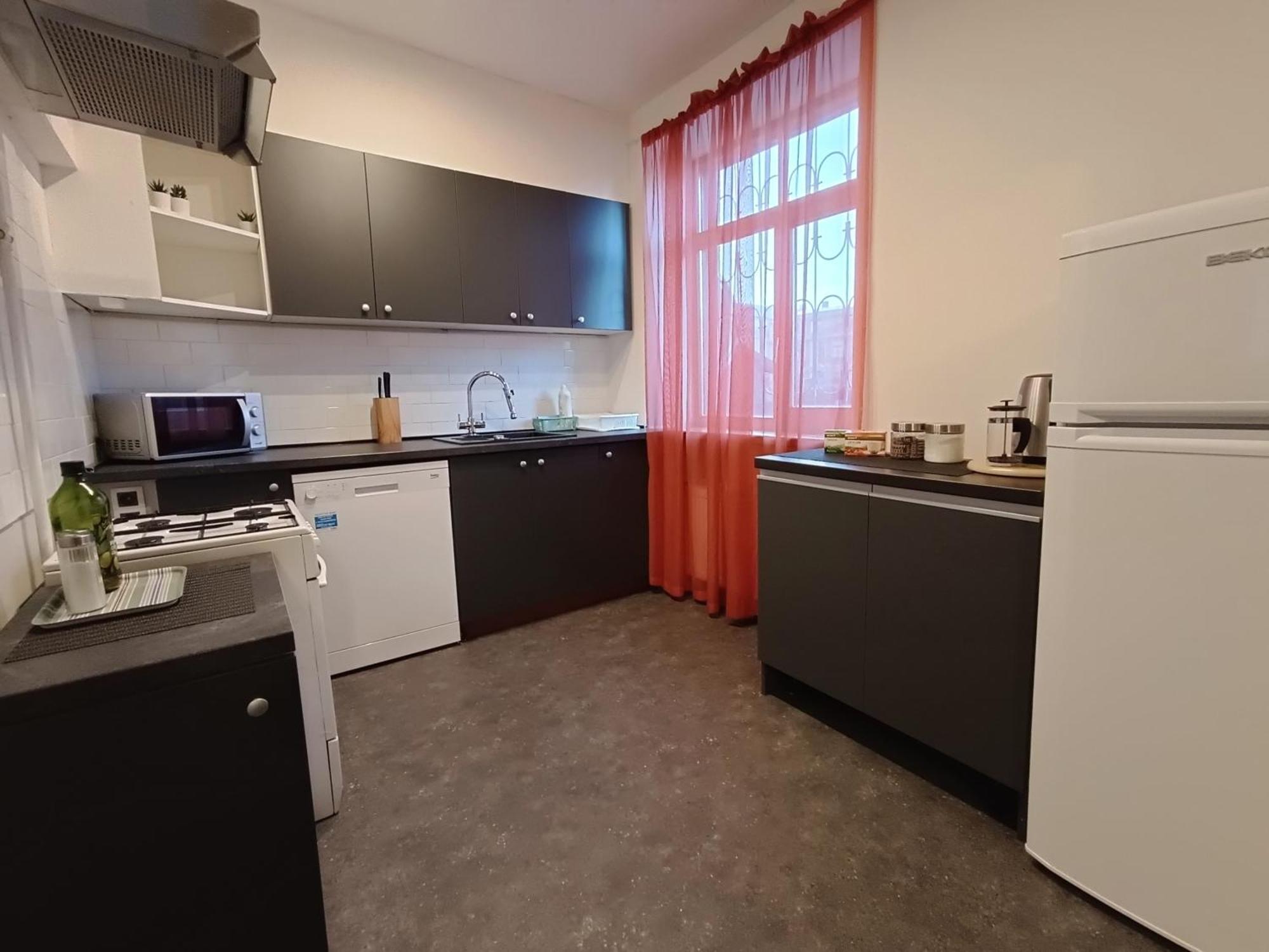 Apartment Ideally Located Center 2 Bedrooms Spacious
